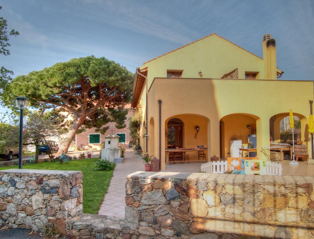 Agriturismo Ca' Di Trincia Pietra Ligure Exterior foto